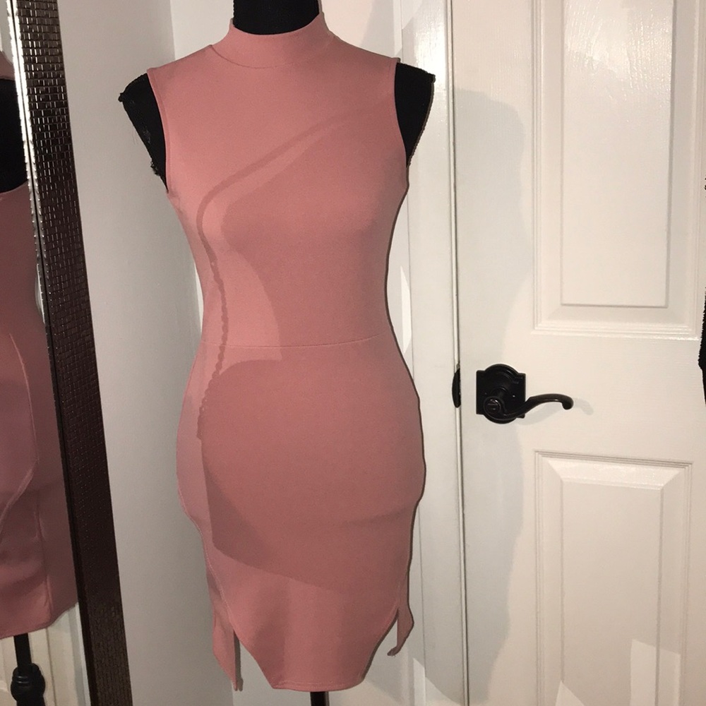Missguided Body con Turtle Neck Dress